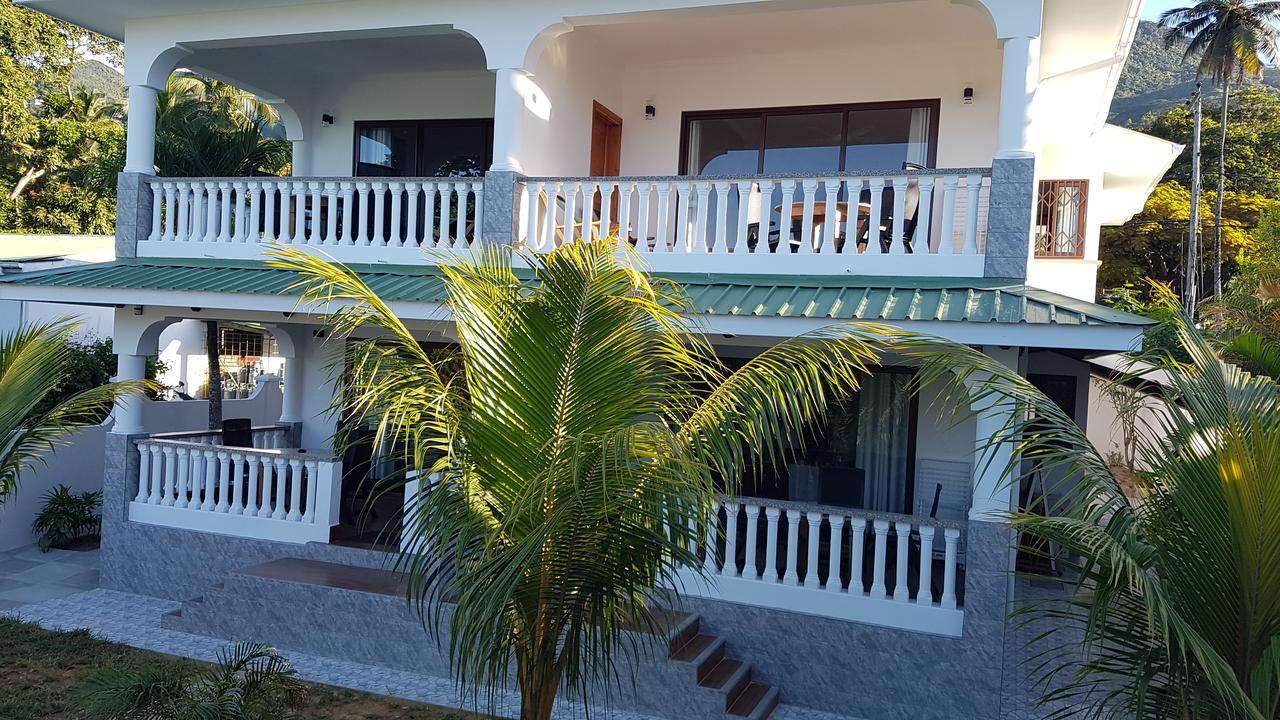 Drake Seaside Studio Apartments Bel Ombre Exterior photo